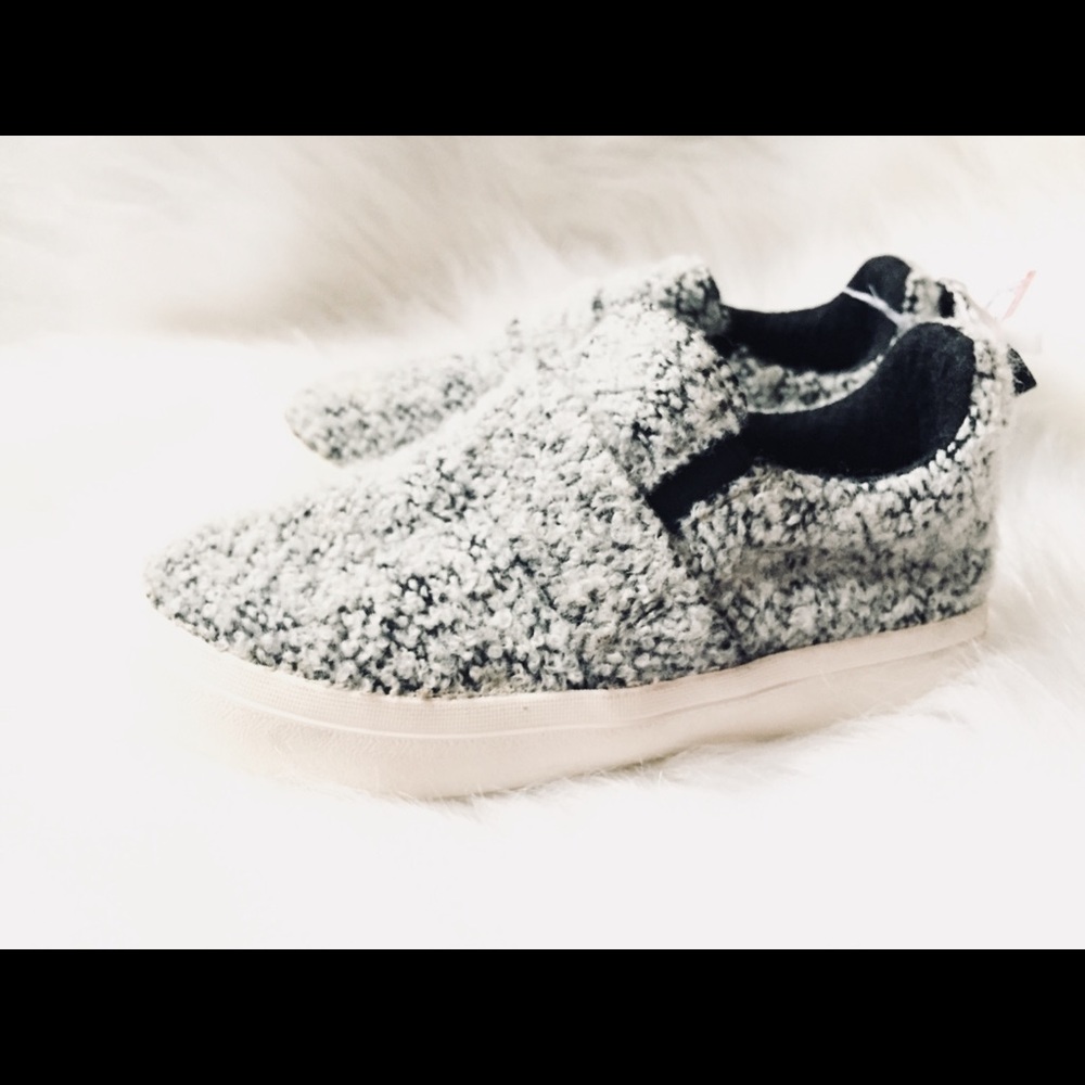 Zara Baby - NWT Casual Slip on shoes